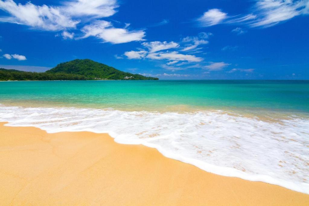 Royal Lee Resort And Spa Nai Yang Beach Esterno foto