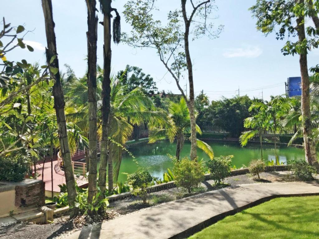 Royal Lee Resort And Spa Nai Yang Beach Esterno foto