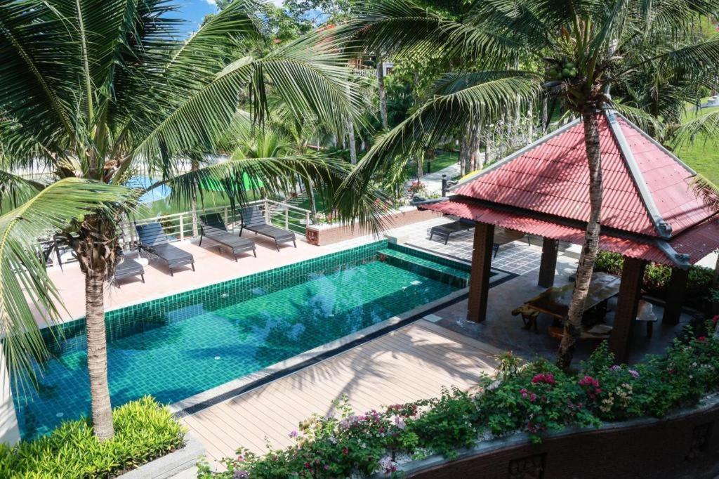 Royal Lee Resort And Spa Nai Yang Beach Esterno foto